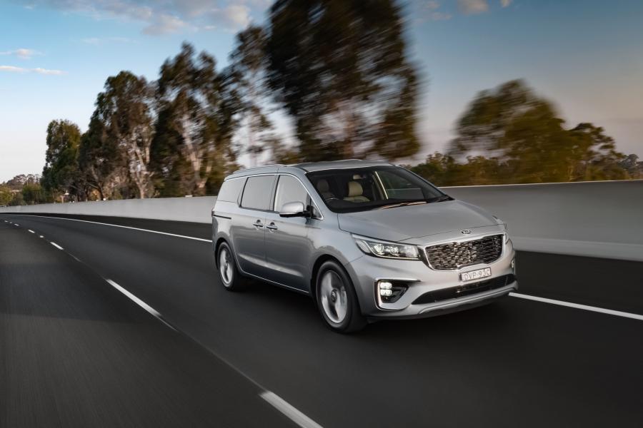  Kia Carnival Platinum (YP) 2018 года  (AU) (фото 7 из 12)